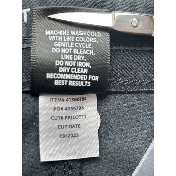 Torrid‎ Womens 16T Pintuck Trouser Boot High Rise Black Pant NWT - Picture 9 of 10